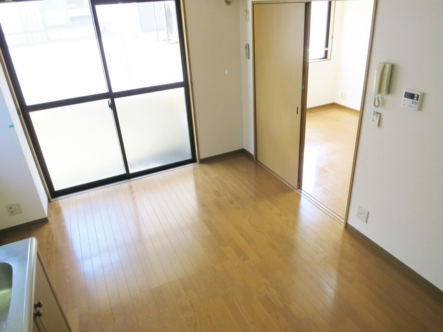 メイプル小岩の洋室|日当たり良好のダイニングです！