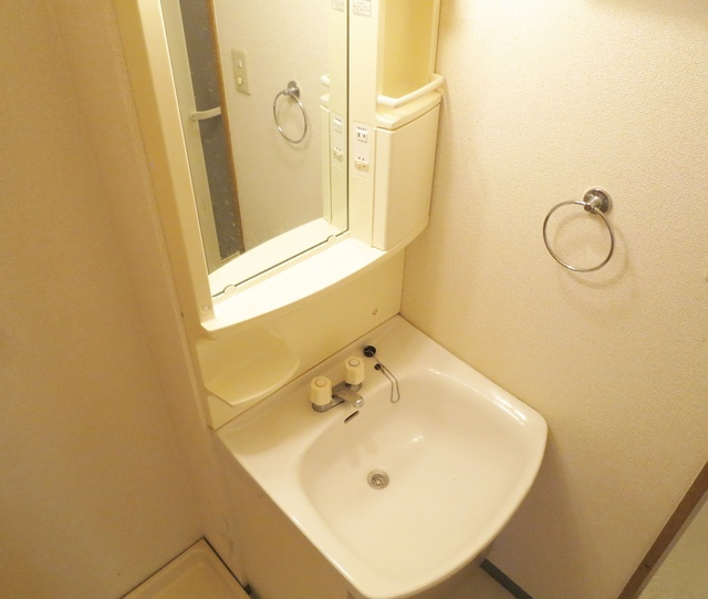 メイプル小岩の洗面所|独立洗面台完備！