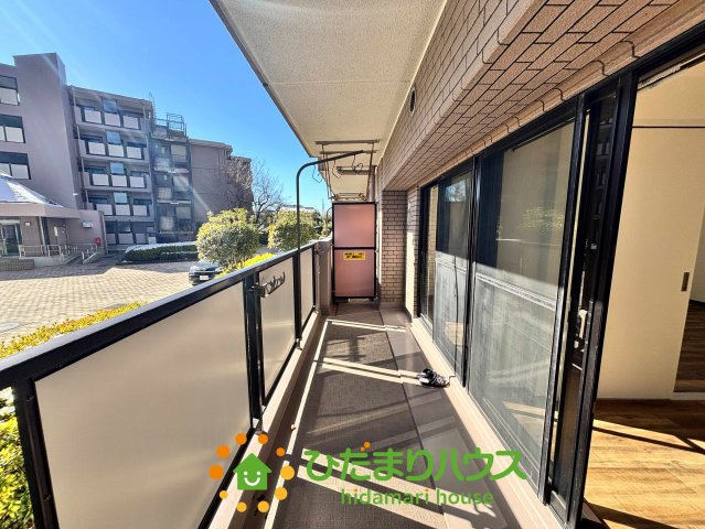 ライオンズガーデン花崎J棟　のバルコニー
