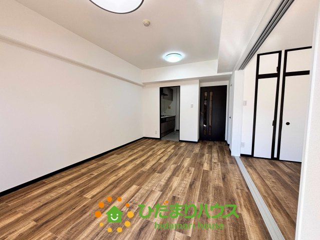 ライオンズガーデン花崎J棟　の居間・リビング