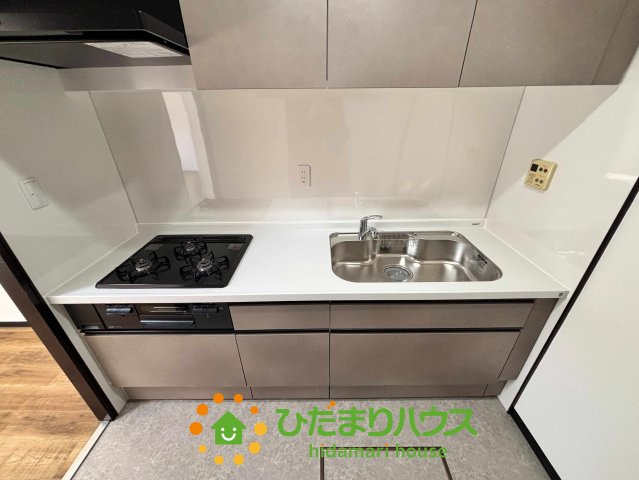 ライオンズガーデン花崎J棟　のキッチン