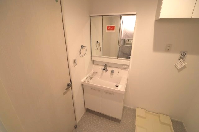 EAST BLUE 四ツ谷の洗面所