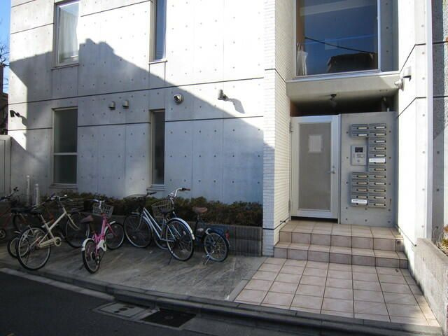 ＭＯＤＵＬＯＲ茗荷谷のエントランス