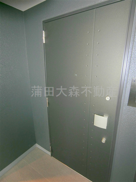 エルフォルテ羽田ライゼの玄関