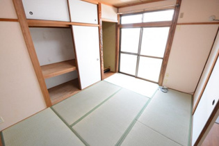 谷口貸家（北棟）の寝室