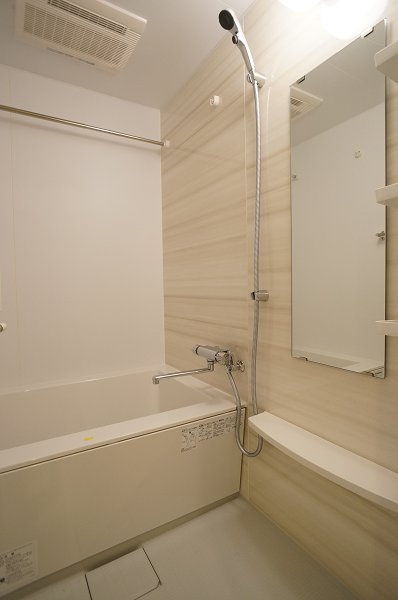 プライムメゾン森下の浴室|浴室乾燥機付き♪