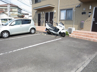 【駐車場】