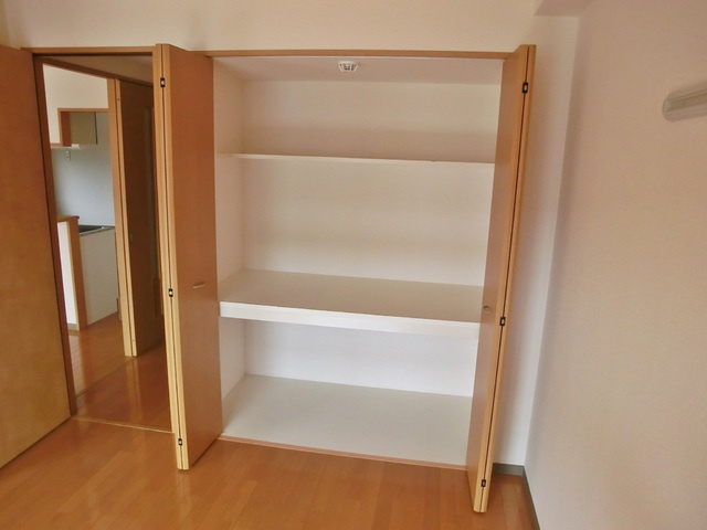 ヴェルドミール　カシマの収納|ワイドなクローゼット！
