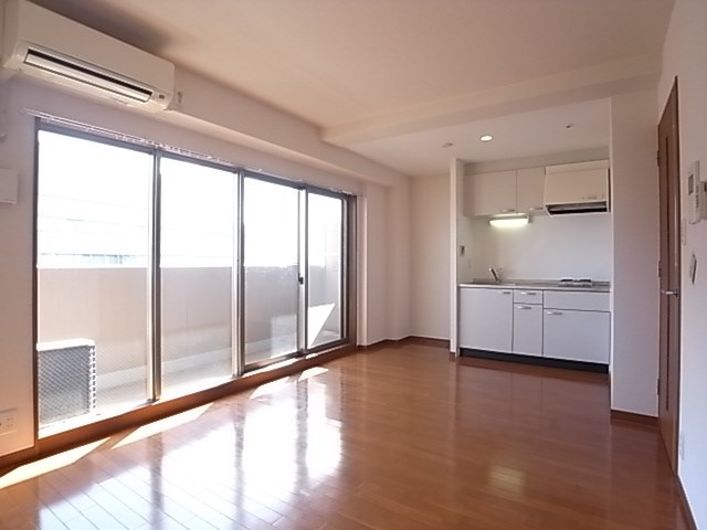 パシフィックレジデンス神戸八幡通の居間・リビング