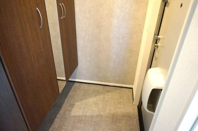 エスポワールＹⅥの玄関