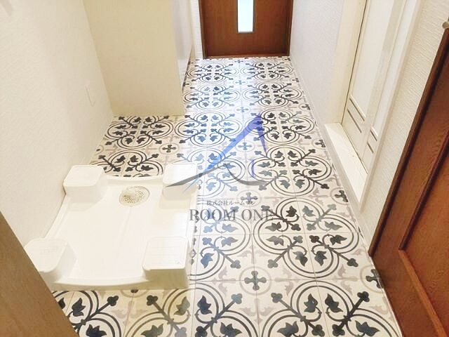 カーサ松原の設備|洗濯機置き場です。