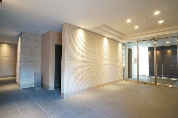 プライムメゾン森下のロビー|エントランスホール♪