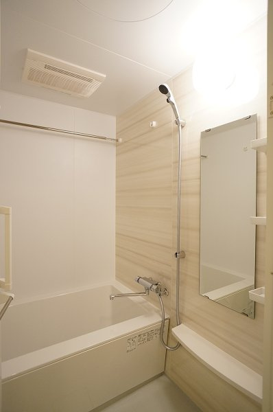 プライムメゾン森下の浴室|浴室乾燥機付き♪