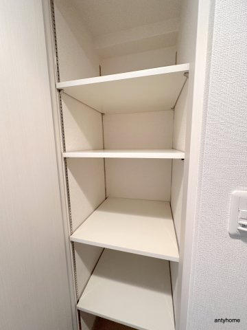ルクレ難波　仲介手数料無料の収納