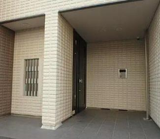 【エントランス】 | 建物の内部です
