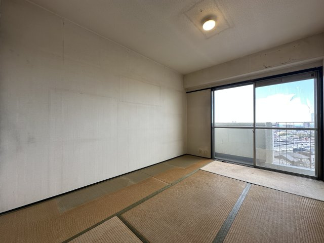 エーデルハイム大蔵谷の和室