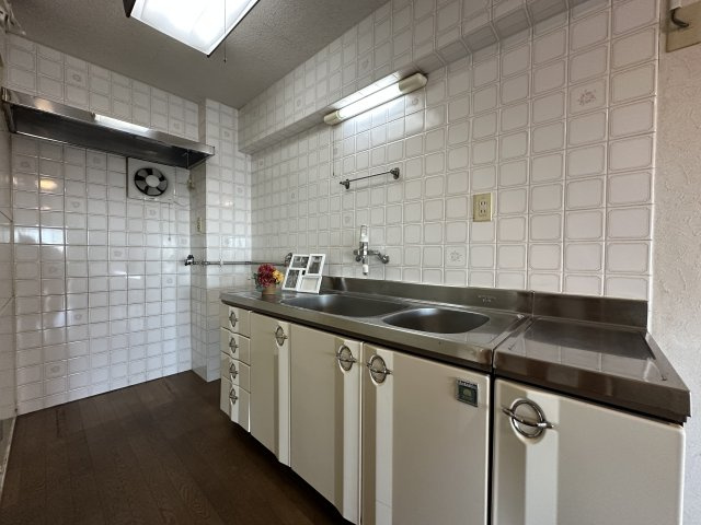 エーデルハイム大蔵谷のキッチン