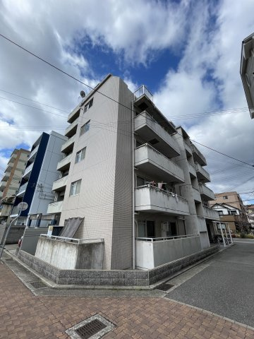 神戸市兵庫区上沢通４丁目の賃貸マンション