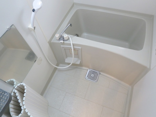 モア・コンフォートの浴室|きれいなお風呂でゆったりバスタイム♪