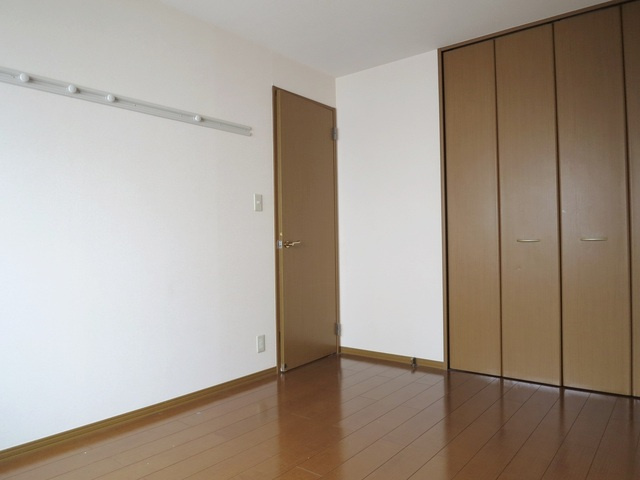 モア・コンフォートの寝室|きれいな洋室です♪