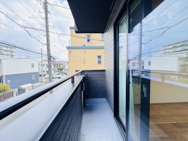 市川市伊勢宿新築戸建のバルコニー|リビング前バルコニー