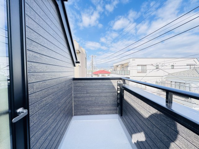 市川市伊勢宿新築戸建のバルコニー|3F寝室前バルコニー