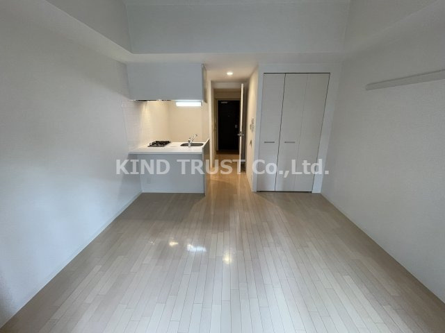 プレサンス天満橋アンジェの居間・リビング