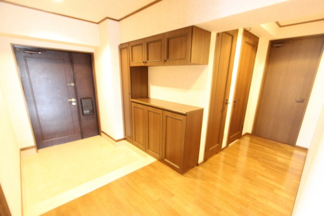 アーバンビュー皆実町弐番館の居間・リビング