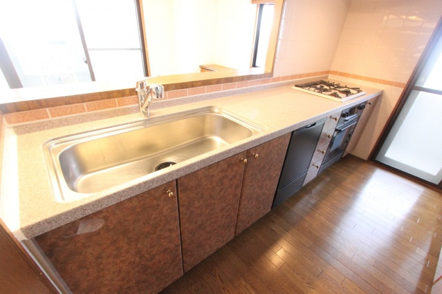 アーバンビュー皆実町弐番館のキッチン