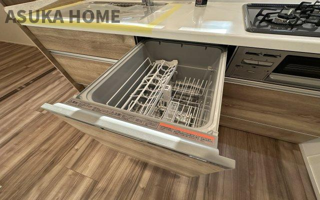 菱興洋光台マンションのキッチン|家事の時短にも役立つ食器洗浄乾燥機を標準装備♪