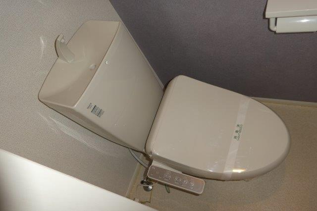 ＣＲＯＷＤ真備のトイレ|温水洗浄便座
