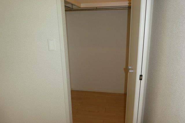 ＣＲＯＷＤ真備の収納|ウォークインクローゼット