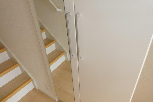 ＣＲＯＷＤ真備の収納|下駄箱