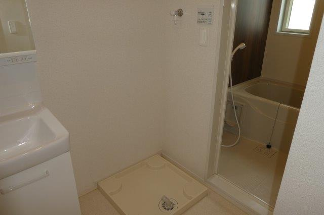 ＣＲＯＷＤ真備のその他|洗濯機置き場