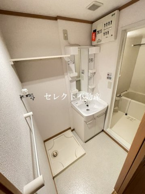 【洗面所】 | 八反丸ビルⅡ | 【八反丸ビルⅡ】ゆったりとスペースのある洗面所