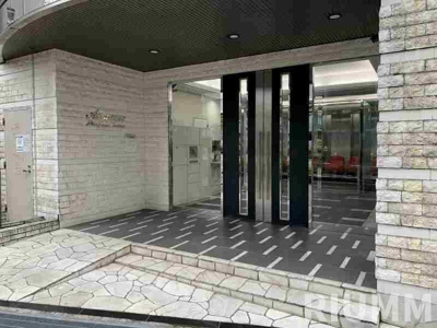 【エントランス】 | アヴァンツァーレ新宿ピアチェーレ