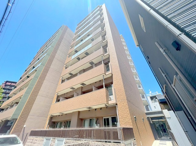 エスリード新大阪コンフォールⅡ番館の外観