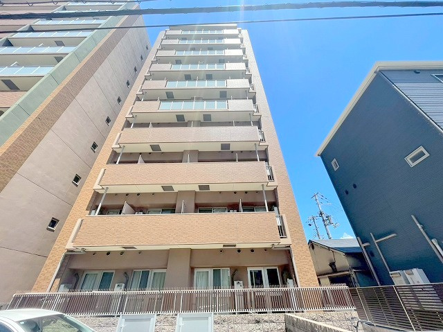 エスリード新大阪コンフォールⅡ番館の外観