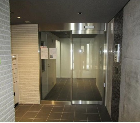 【エントランス】