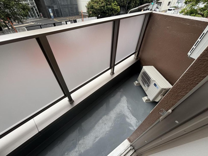 【バルコニー】