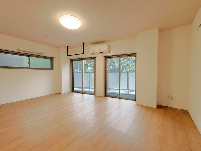 【居間・リビング】