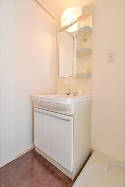 Gramercy Sakaeの洗面所