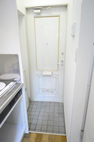 パレス与野本町Ⅱの玄関