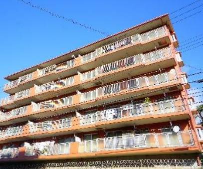 ハイレジデンス朝霧の外観