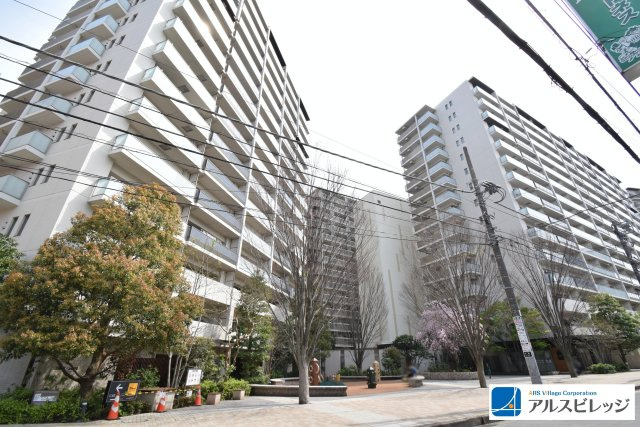 プラウドシティ志木本町マスターコートの外観