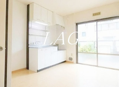 【居間・リビング】 | ヴェルディハイツ | 洋室のお部屋です。