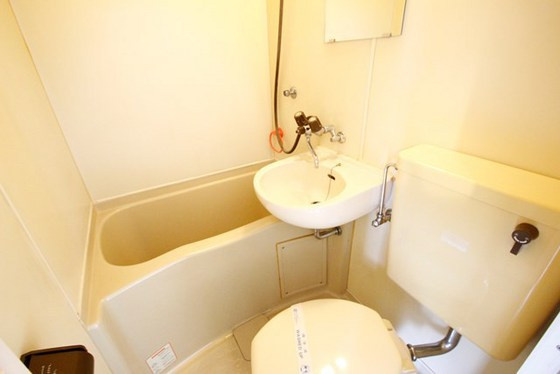 ハイム宇品の浴室