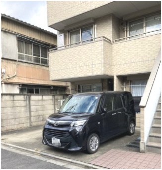 コンフォート赤羽台ガレージの駐車場