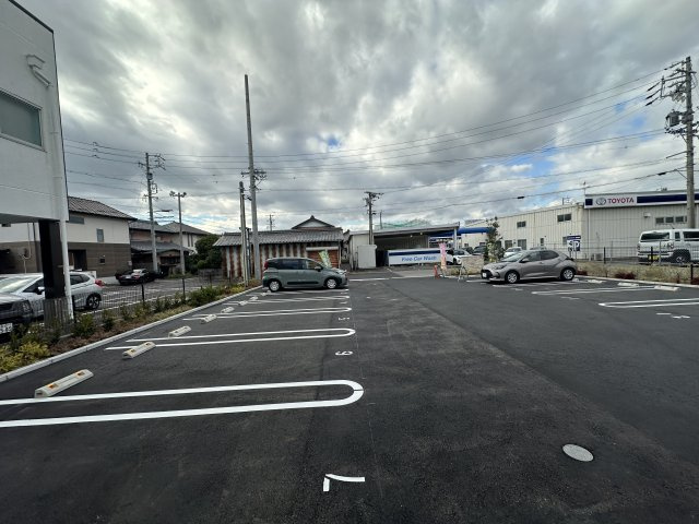 TH-Maison Miyoshi Kamiの駐車場