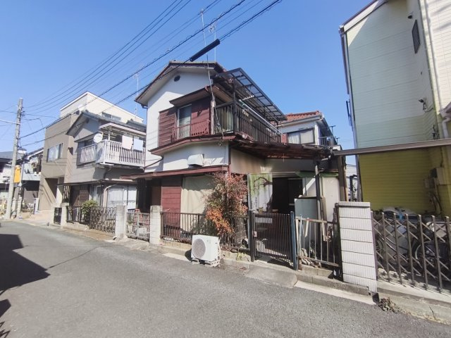 越谷市弥十郎　中古戸建の前面道路含む現地写真